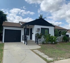 Building Photo - 5917 White Oak Ave