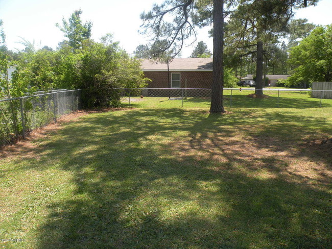 Building Photo - 104 Tar Heel Dr