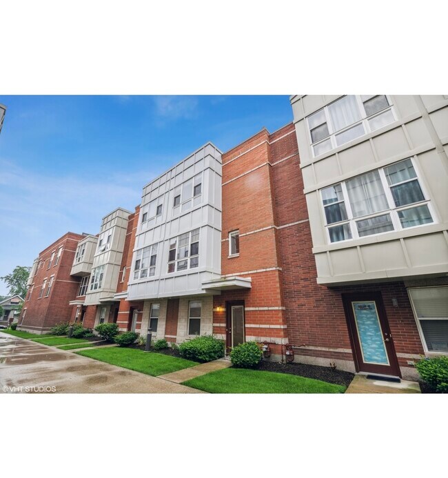 Foto del edificio - 3238 N Kilbourn Ave