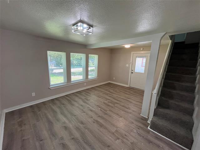 Foto del edificio - 1138 Elmdale Pl