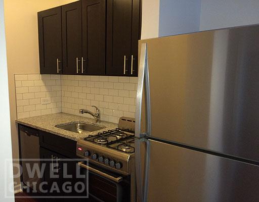 Primary Photo - 1429 W Lunt Ave