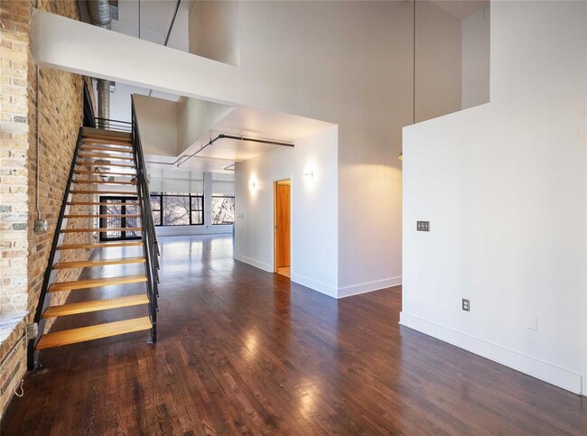 Foto del edificio - 411 Brazos St