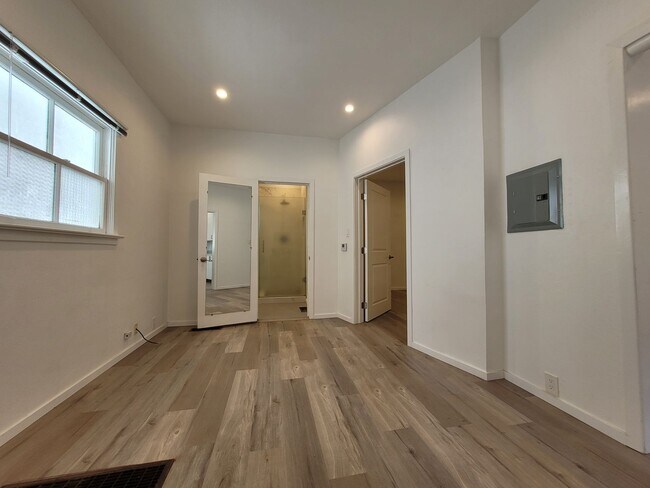 Foto del edificio - 432 Collingwood St