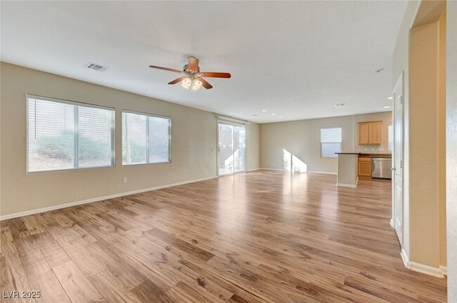 Foto del edificio - 183 Rolling Fields Ct