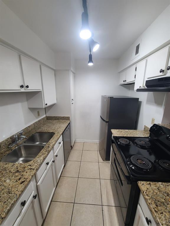 Foto del edificio - 8529 Hearth Dr