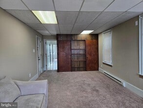 Building Photo - 226 Main St