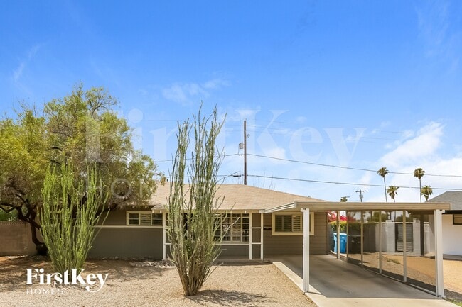 Building Photo - 1357 W Sells Dr