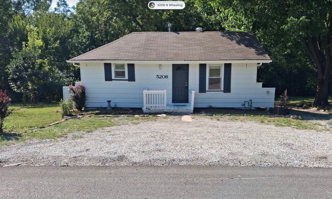Building Photo - 5208 N Wheeling Ave