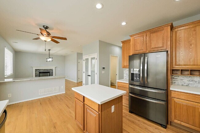 Foto del edificio - 17071 Knollside Ave