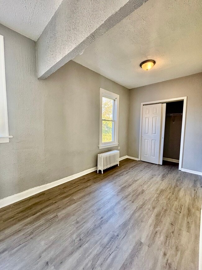 Building Photo - 9737 S Ave N