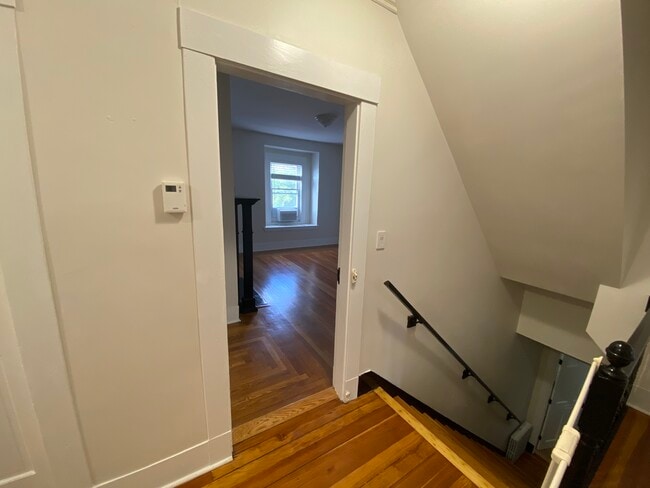Foto del edificio - 17 Linden Pl