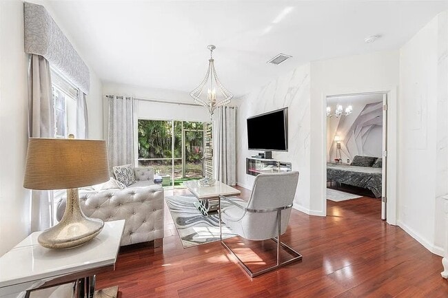 Foto del edificio - 20 S Lakeshore Dr