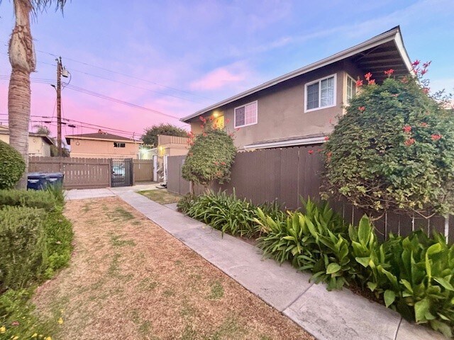 Foto del edificio - 17102 Emerald Ln