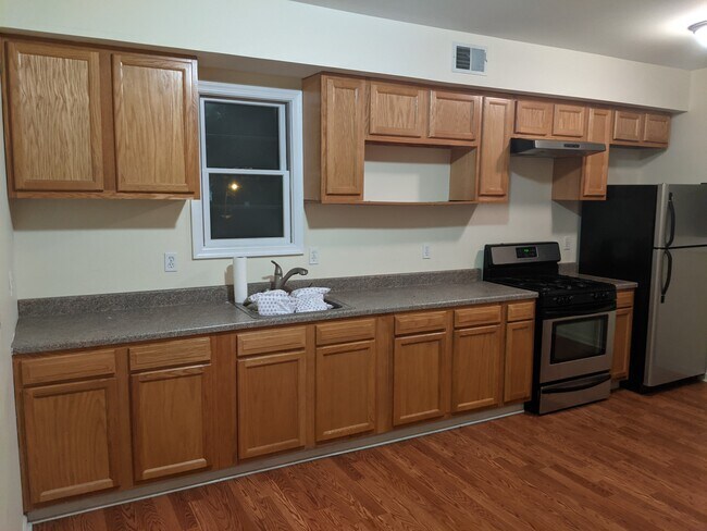 Foto del edificio - 44 Elmora Ave