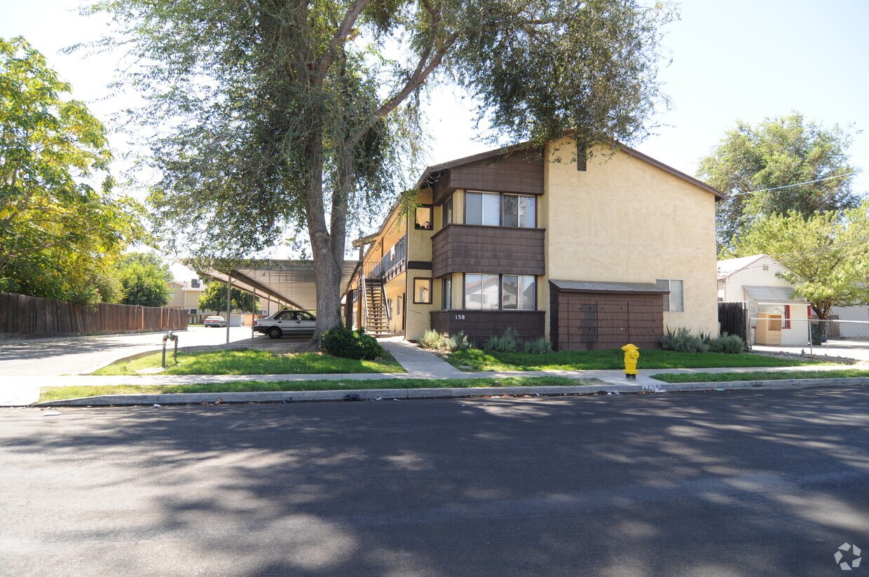 Building Photo - 158 W Carlton Ave