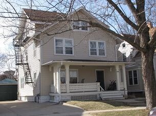 Building Photo - 715 Iowa Ave
