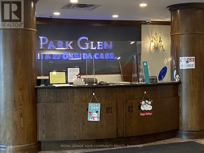 Building Photo - 23 Oneida Crescent