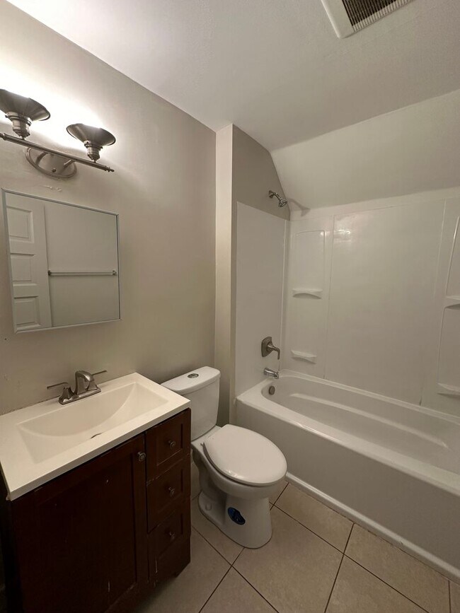 Building Photo - Brooklyn 4-Bed Single-Family - Available Now