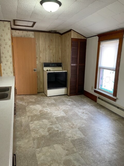 Building Photo - 1400 Briggs St