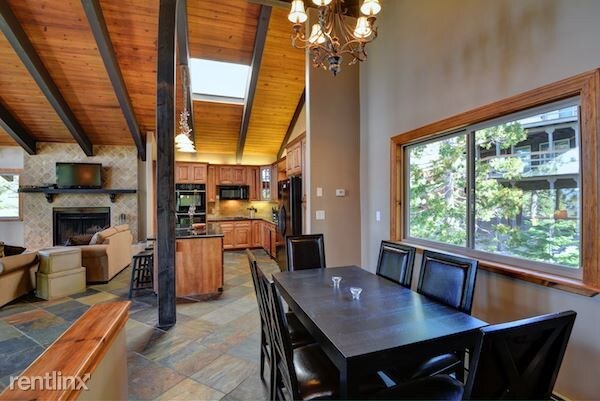 Building Photo - 4 br, 3.5 bath House - Lucerne