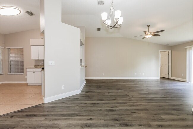 Foto del edificio - 12128 Buffington Ln
