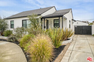 Building Photo - 7868 Naylor Ave