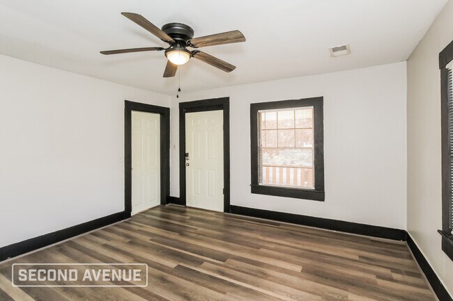 Building Photo - 412 Irving St