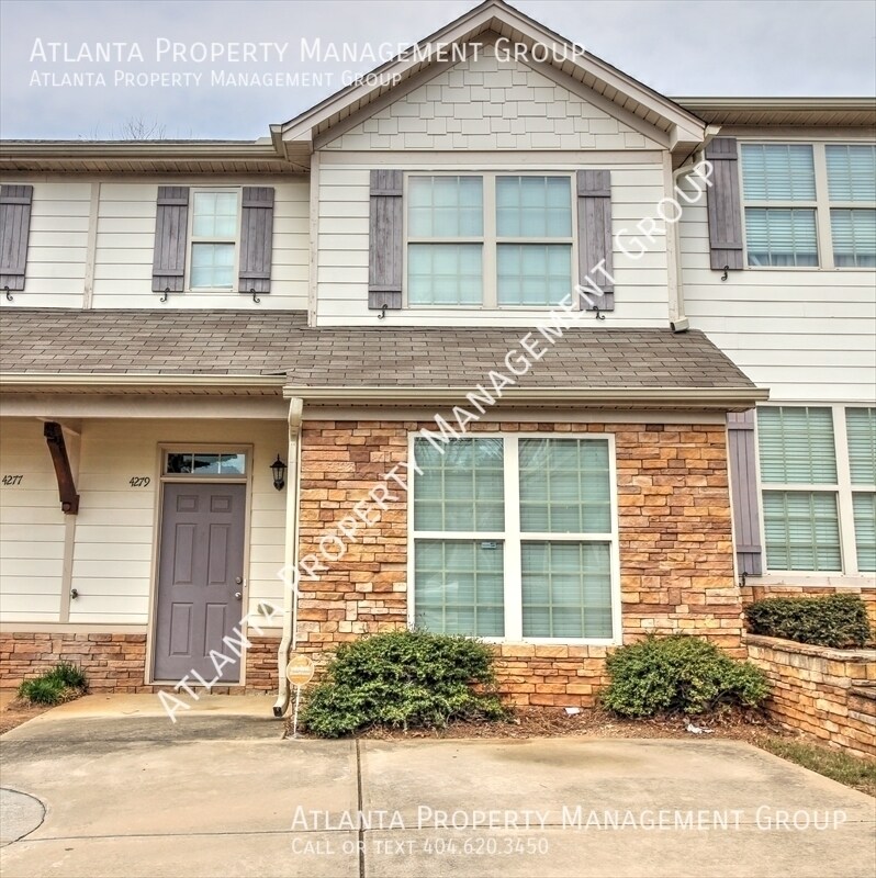 4279 High Park Lane Townhouse for Rent in East Point, GA