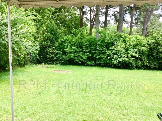 Building Photo - 6216 Tidewater Dr