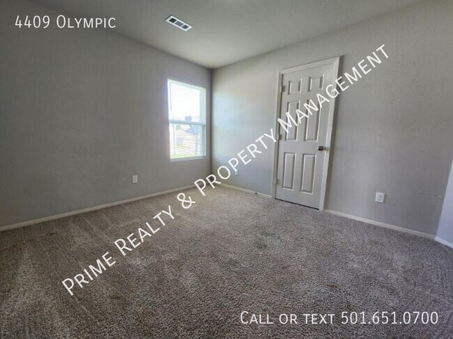 Foto del edificio - 4409 Olympic-