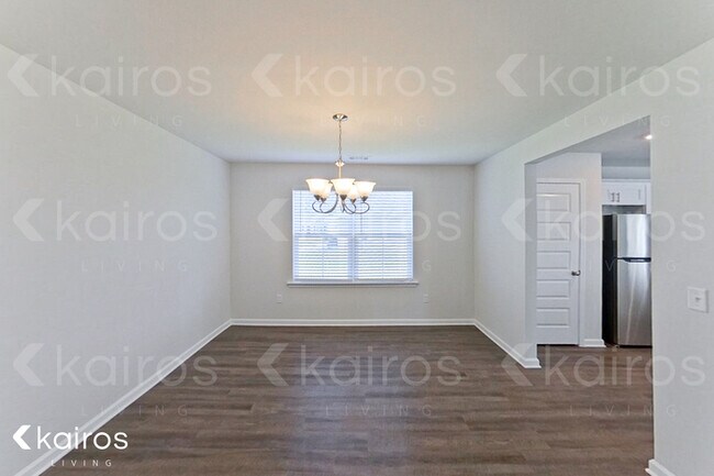 Foto del edificio - 200 Redwood Ct.