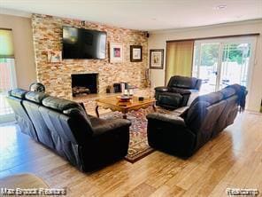 Building Photo - 4784 Valleyview Dr S