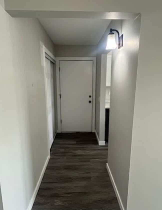 Foto del edificio - 930 Westbrooke Way