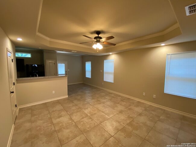 Building Photo - 6958 Lakeview Dr.