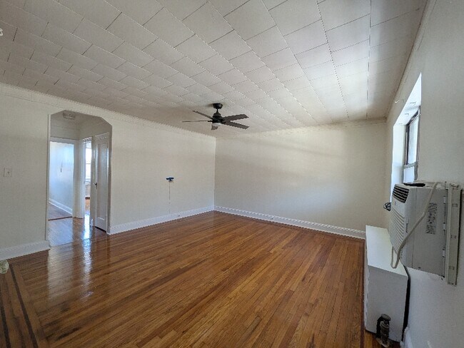 Foto del edificio - 52-21-5279 79th St