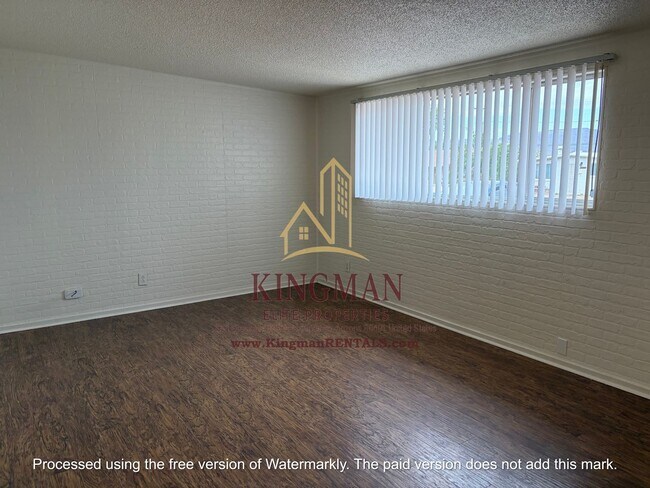 Foto del edificio - 2246 Davis Ave