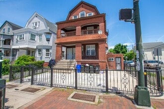 Building Photo - 79 Central Ave