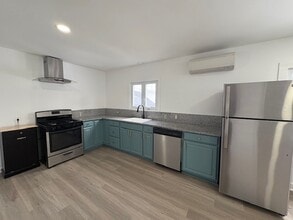 Building Photo - 608 Ridge Rd