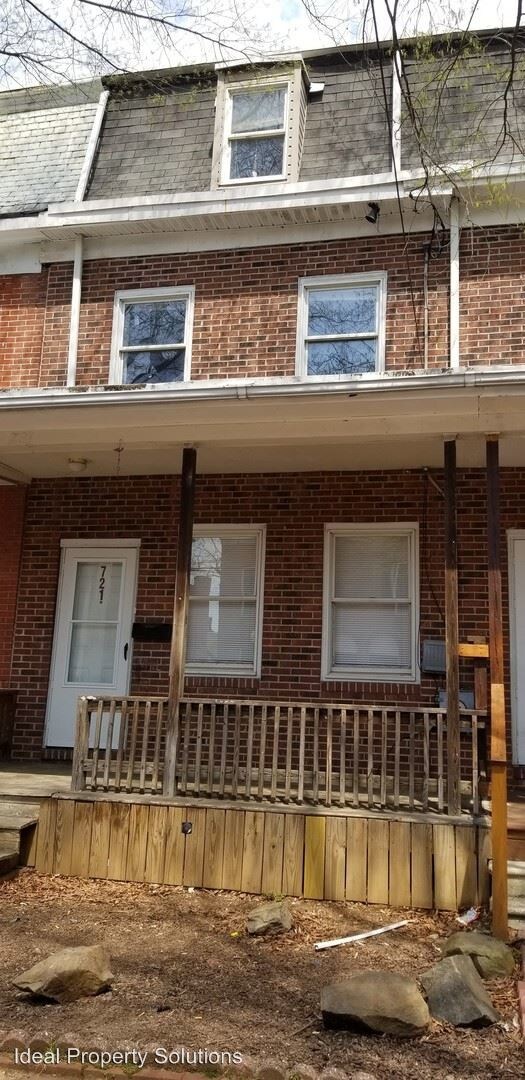 Building Photo - 4 br, 2.5 bath House - 721 W 9th Street