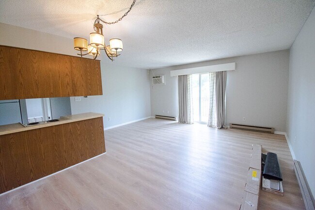 Foto del edificio - Nicely updated 2br condo in excellent NE location!