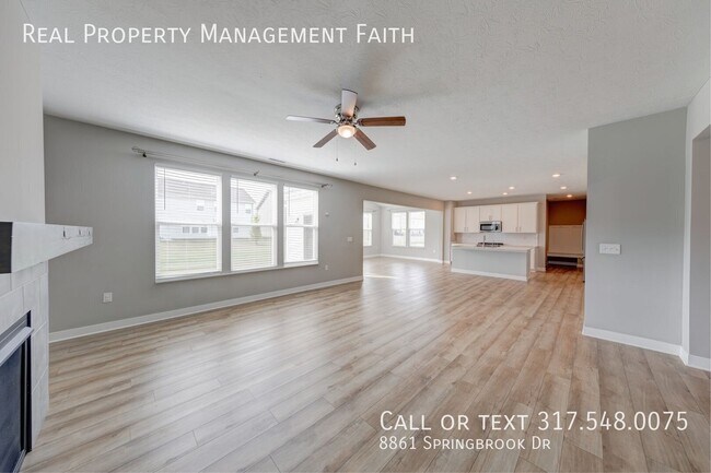 Building Photo - 8861 Springbrook Dr