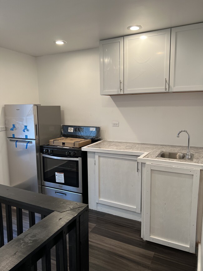 Kitchen - 114 E 119th St