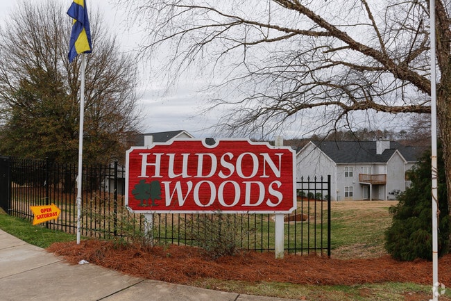 Hudson Woods Apartments - Hudson Woods