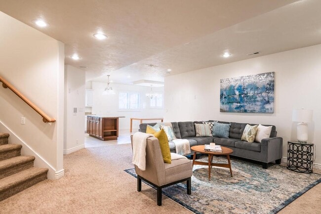 Foto del edificio - 1170 Eaglewood Loop