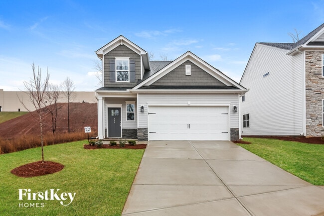 Building Photo - 586 Hillpark Ln