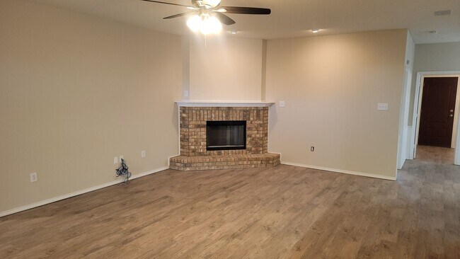 Foto del edificio - Spacious 4/2/2 - Frenship ISD
