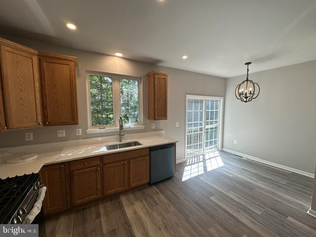 Foto del edificio - 843 Fairview Village Ct
