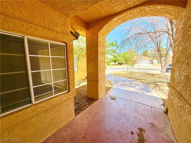Foto del edificio - 3810 E Mount Charleston Dr