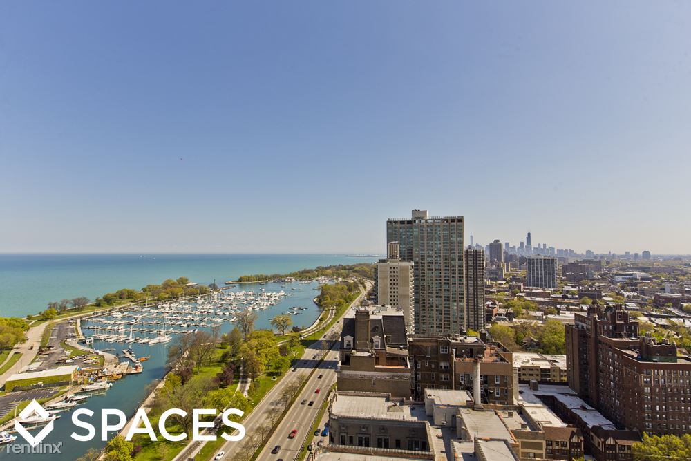 Building Photo - 3550 N Lake Shore Dr