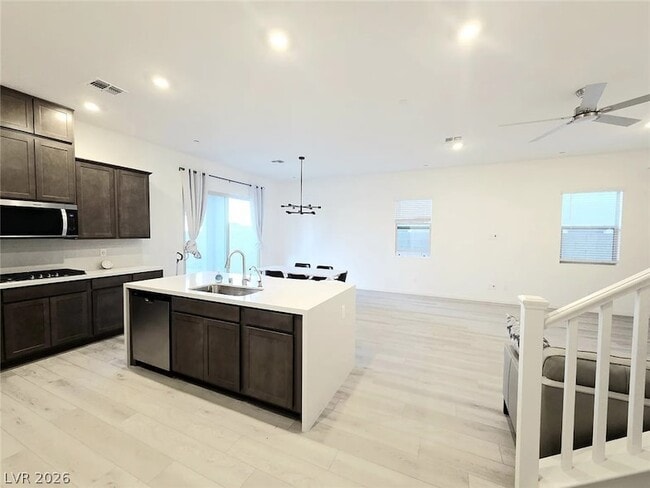 Foto del edificio - 12434 Madison Pk Pl